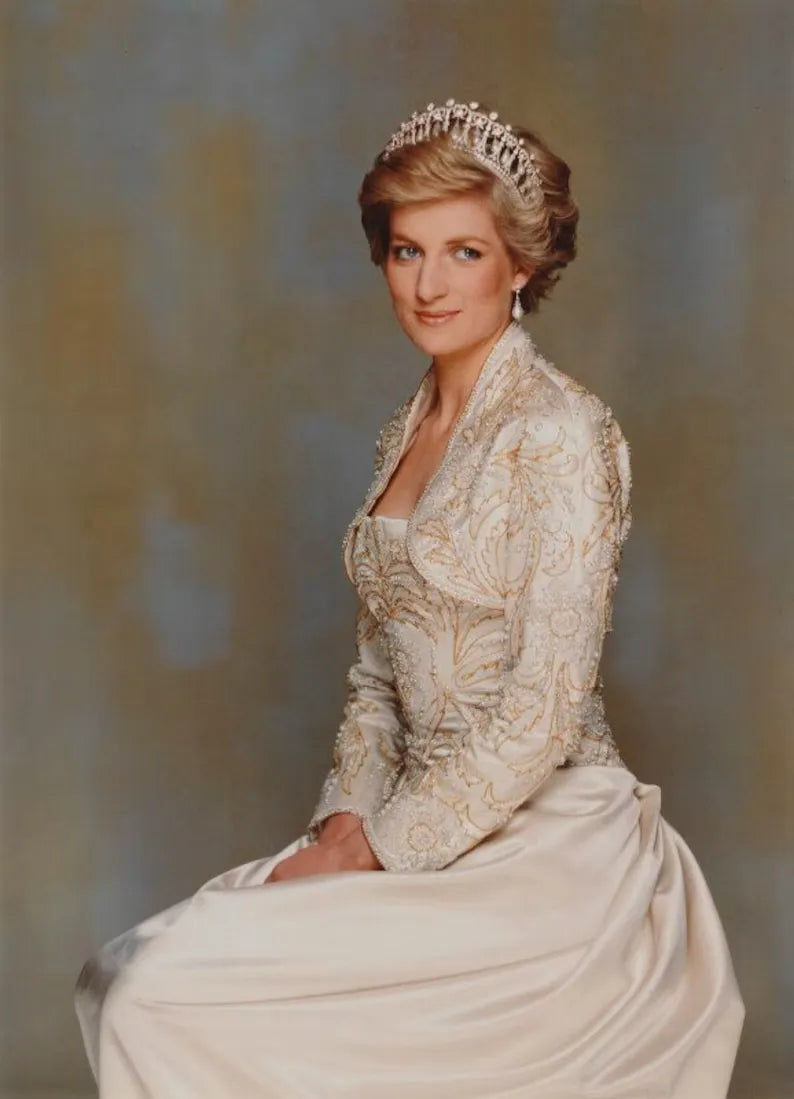 In Memory of Our Beloved Princess Diana, Luxury Pearl and Diamond Tiara Crown, also Worn by Princess Kate, Ladies of England Tiara