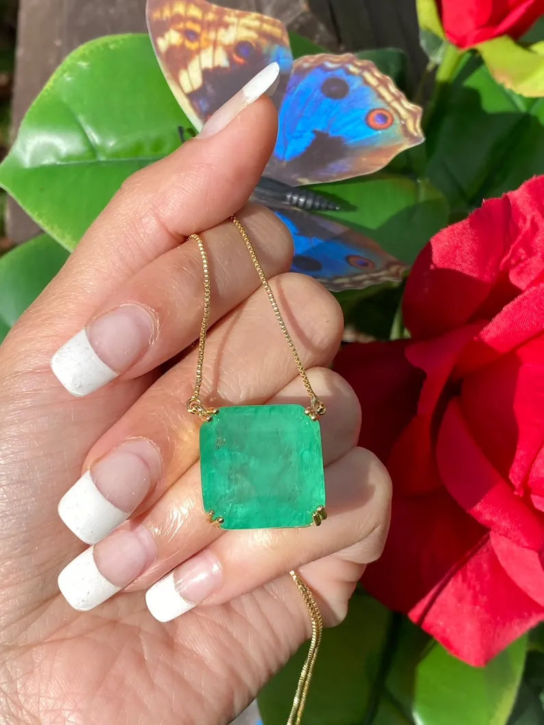 Mesmerizing Natural Green Colombian Emerald Necklace, Emerald May Birthstone, Natural Gemstone Dainty Necklace Emerald Pendant, Gift for Her