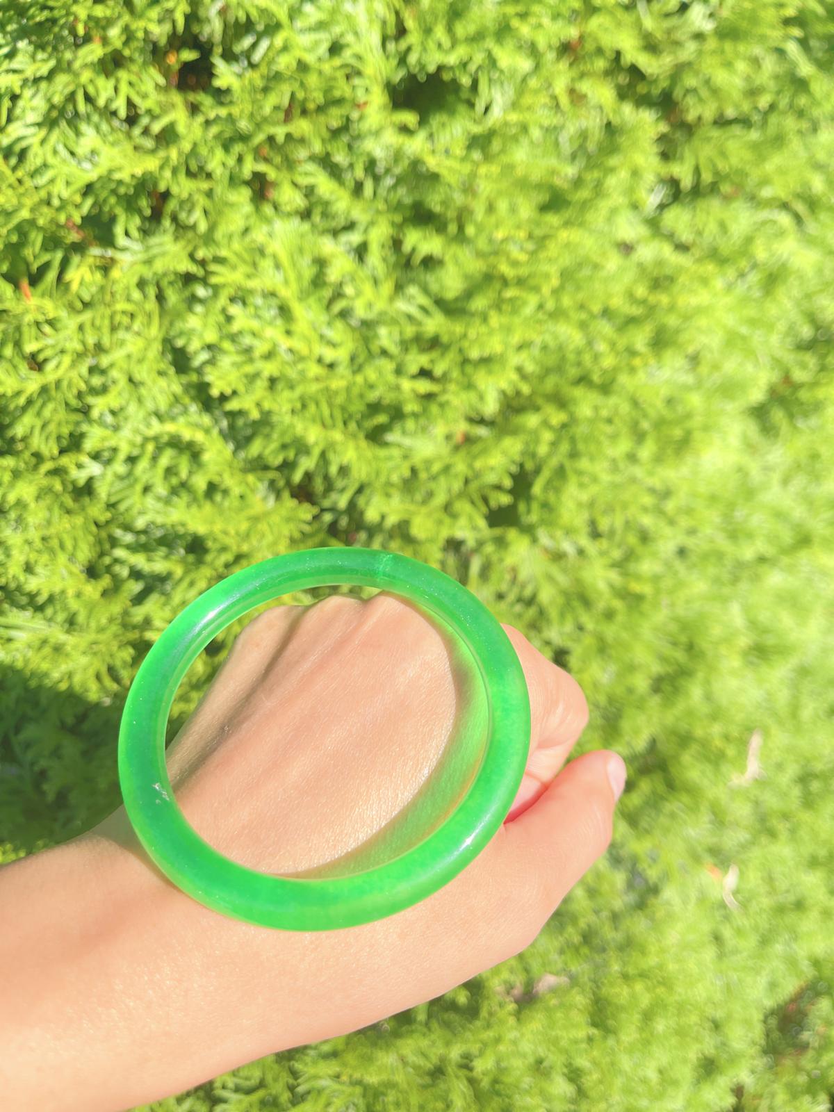 Imperial Grade Jadeite Bangle Bracelet, Royal Icy Emerald Green, Worn By Queens and Legendary Female Figures, Comes with Box