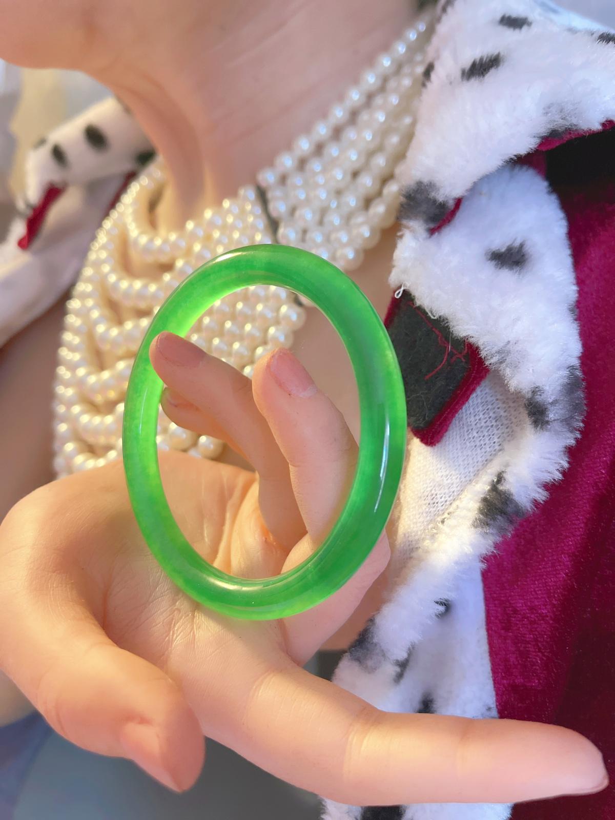Imperial Grade Jadeite Bangle Bracelet, Royal Icy Emerald Green, Worn By Queens and Legendary Female Figures, Comes with Box