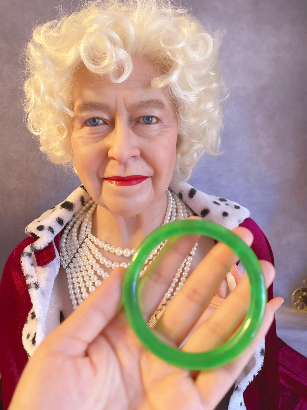 Imperial Grade Jadeite Bangle Bracelet, Royal Icy Emerald Green, Worn By Queens and Legendary Female Figures, Comes with Box