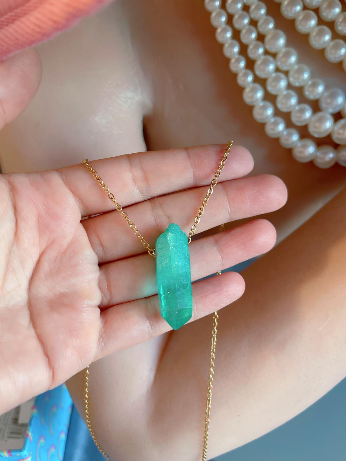 Men Solid Emerald Quartz Rough Necklace in Gold or Silver