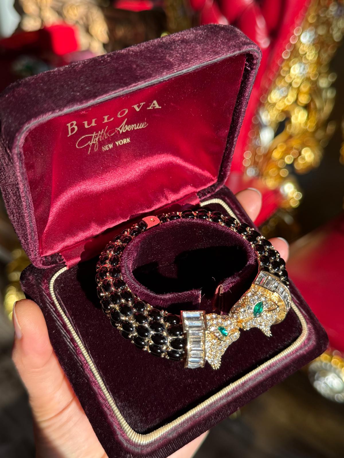 Luxurious Double Head Leopard with Black Spinel, Emeralds, Nano Crystals Bracelet Bangle