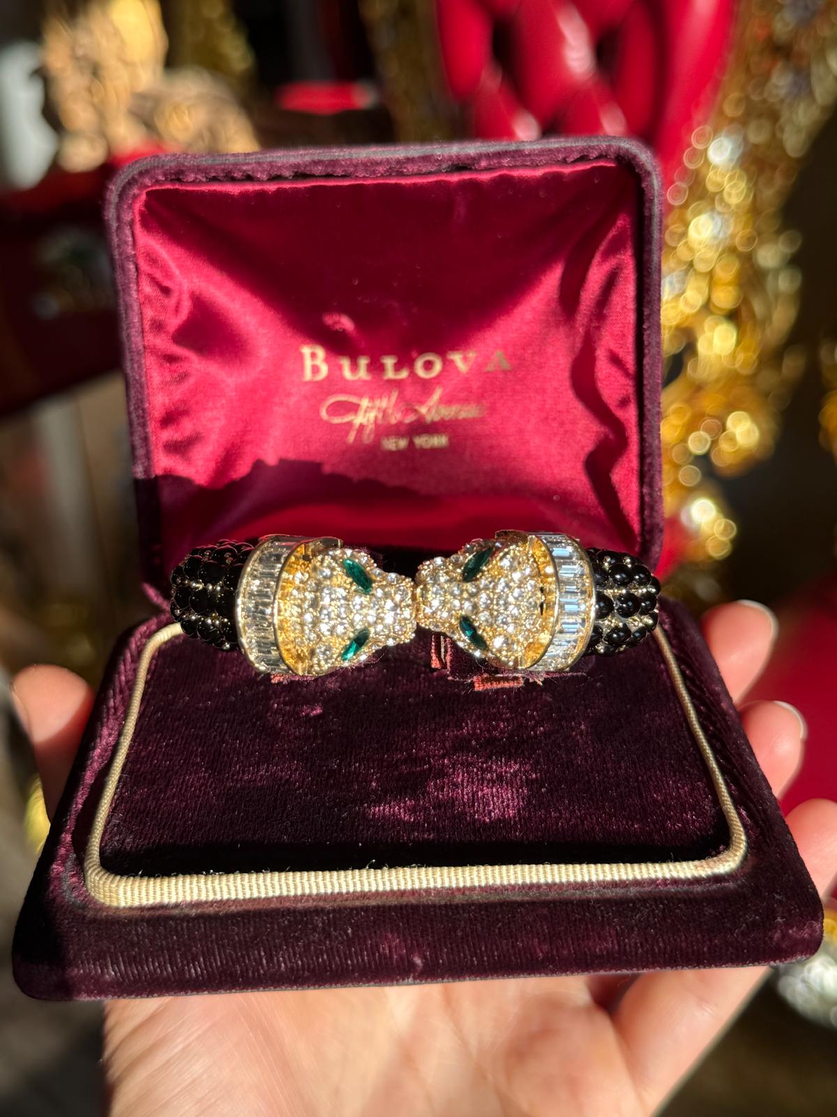 Luxurious Double Head Leopard with Black Spinel, Emeralds, Nano Crystals Bracelet Bangle