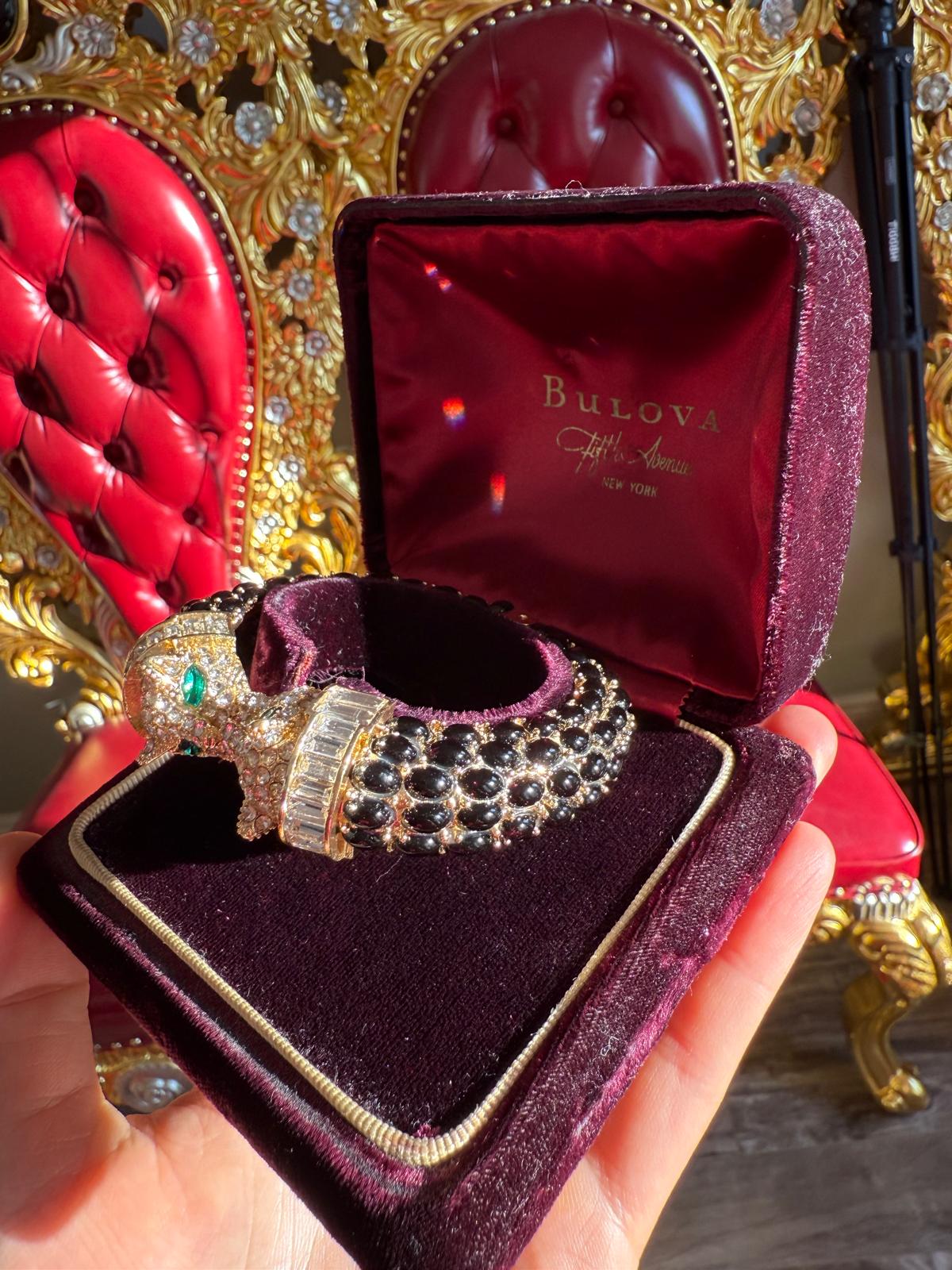 Luxurious Double Head Leopard with Black Spinel, Emeralds, Nano Crystals Bracelet Bangle