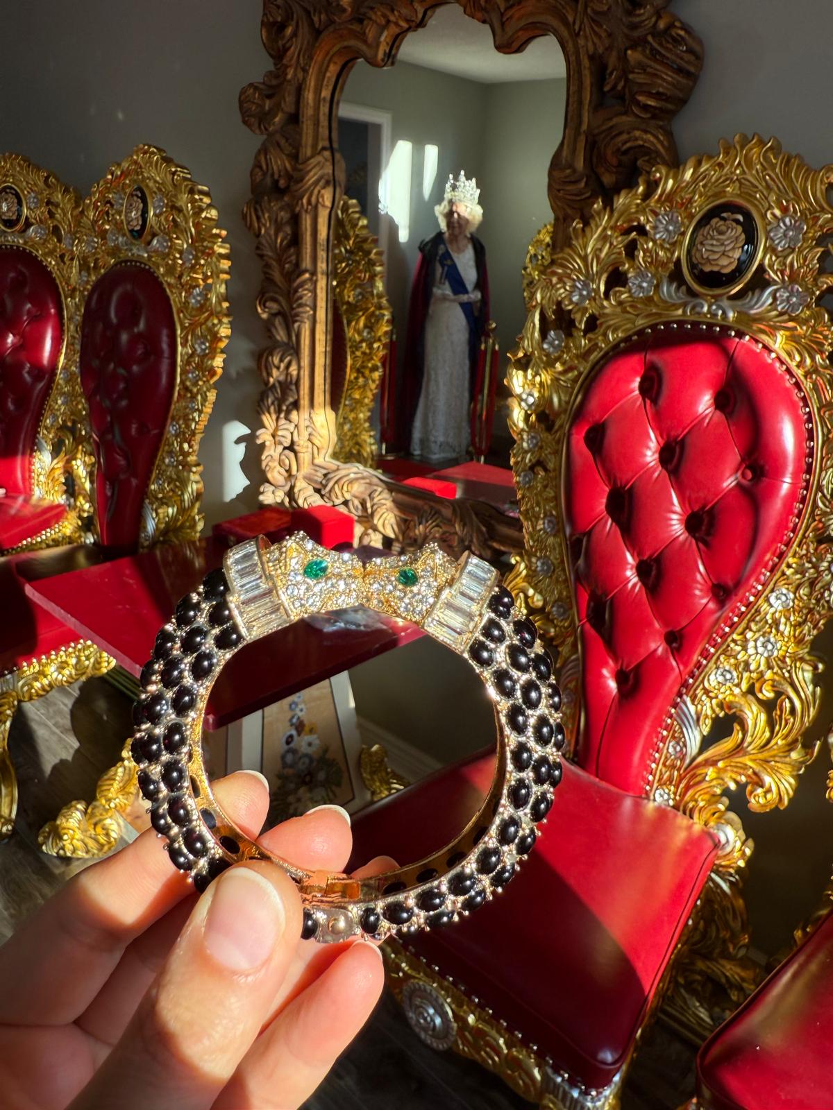 Luxurious Double Head Leopard with Black Spinel, Emeralds, Nano Crystals Bracelet Bangle