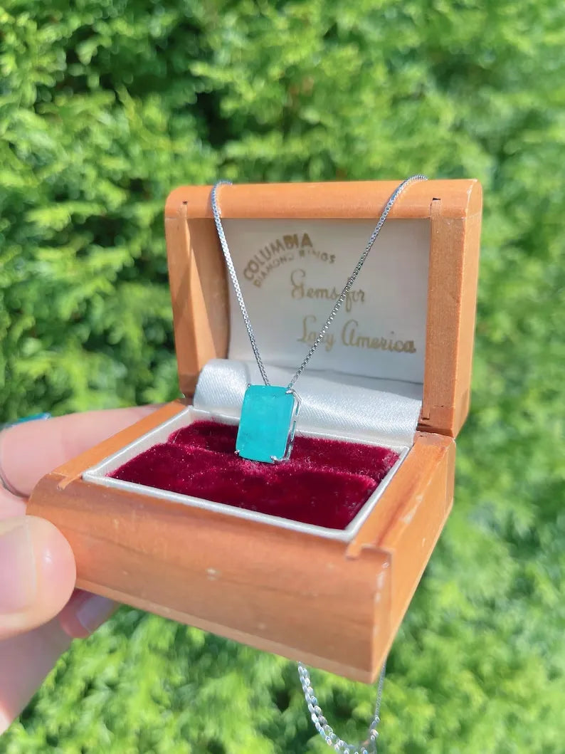 100% Glowing Genuine Colombian Emerald Minimalist Pendant, Small Dainty Emerald Necklace, Natural Emerald Jewel with Exotic Neon Color Glow