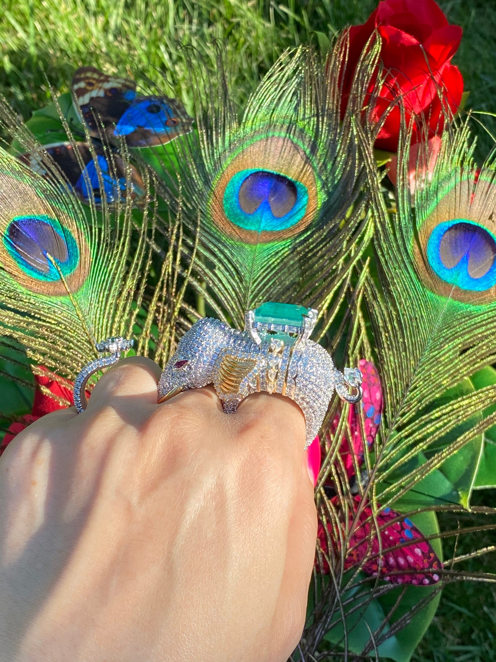 Certified 1001 Nights Queen Elephant Dubai Emerald & Diamond Elephant Ring Masterpiece of Art with 1001 Diamonds, Ruby eyes, Emerald Trunk