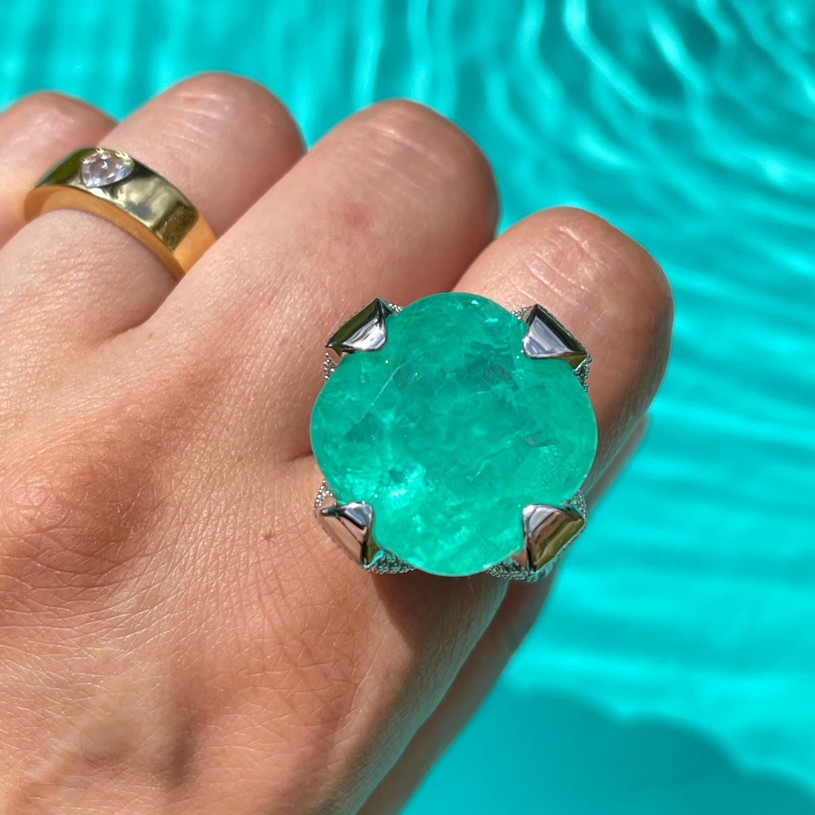 Caribbean Treasure, Luxury Ascher Cut Emerald and Diamond Ring, Magnificent piece, Glowing Neon Exotic Colombian Emerald, Size 8